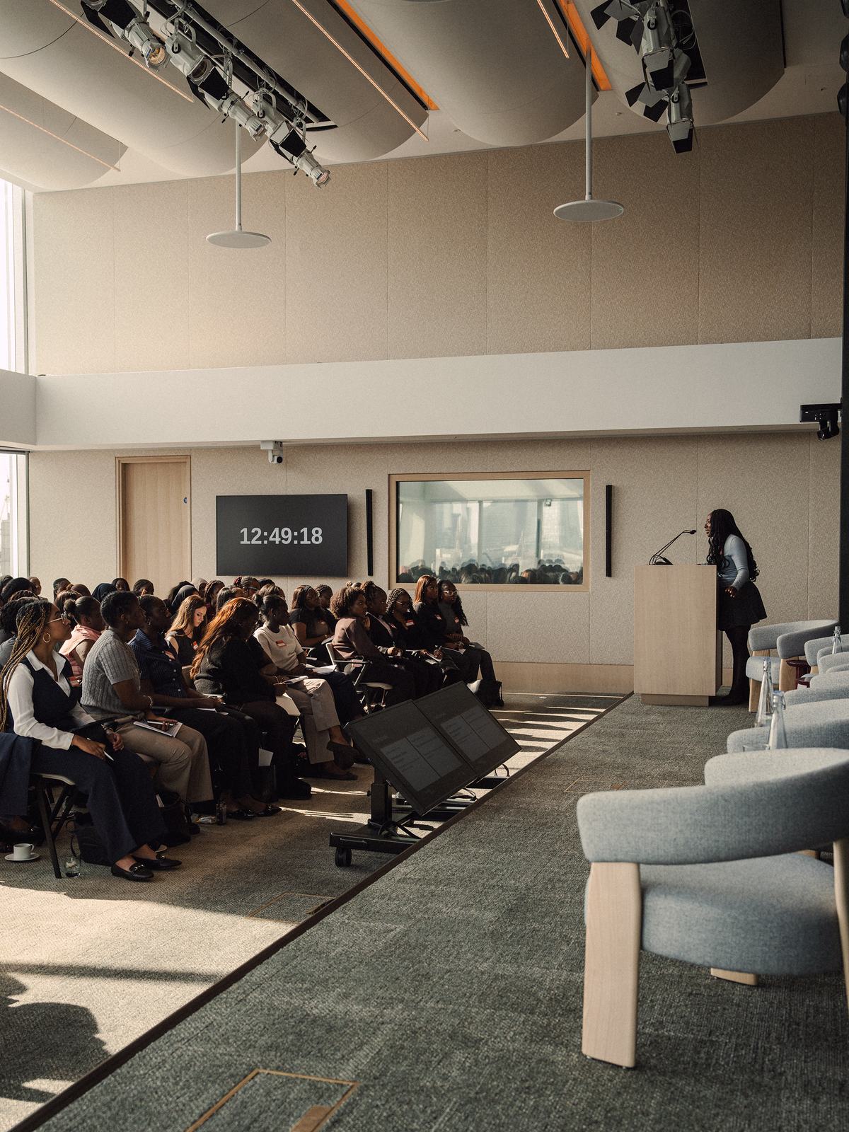 The full room during a session